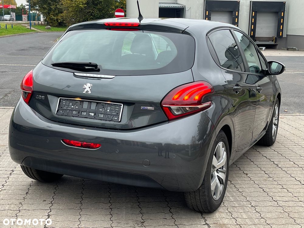Peugeot 208 82 PureTech Style - 6