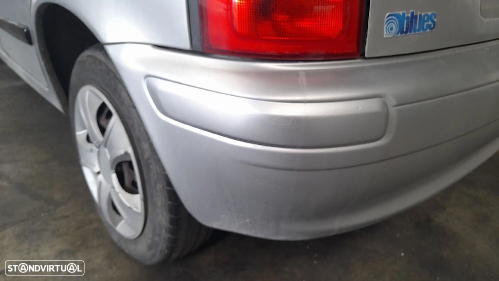 Pára-choques trás NISSAN Micra II (K11) - 2