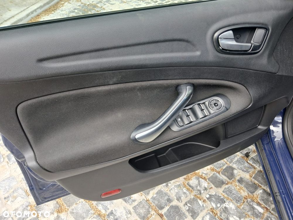 Ford Mondeo - 18