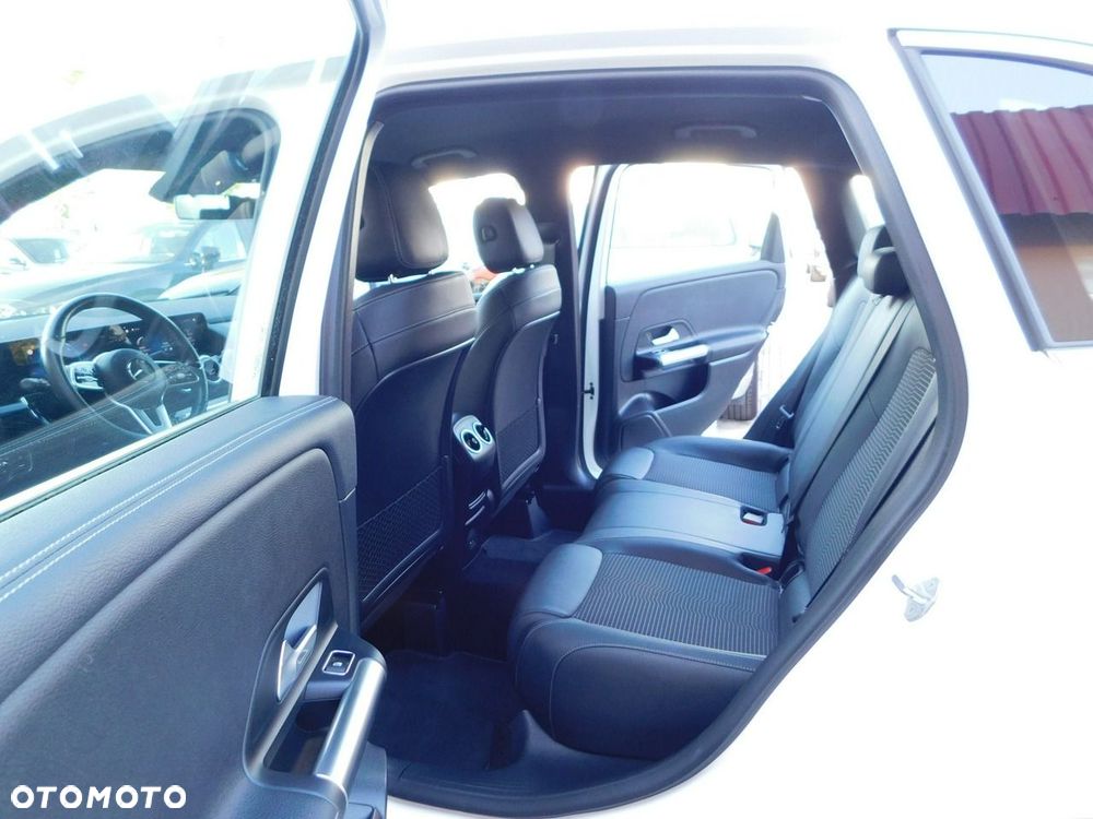 Mercedes-Benz Klasa B 180 d 7G-DCT Progressive - 12