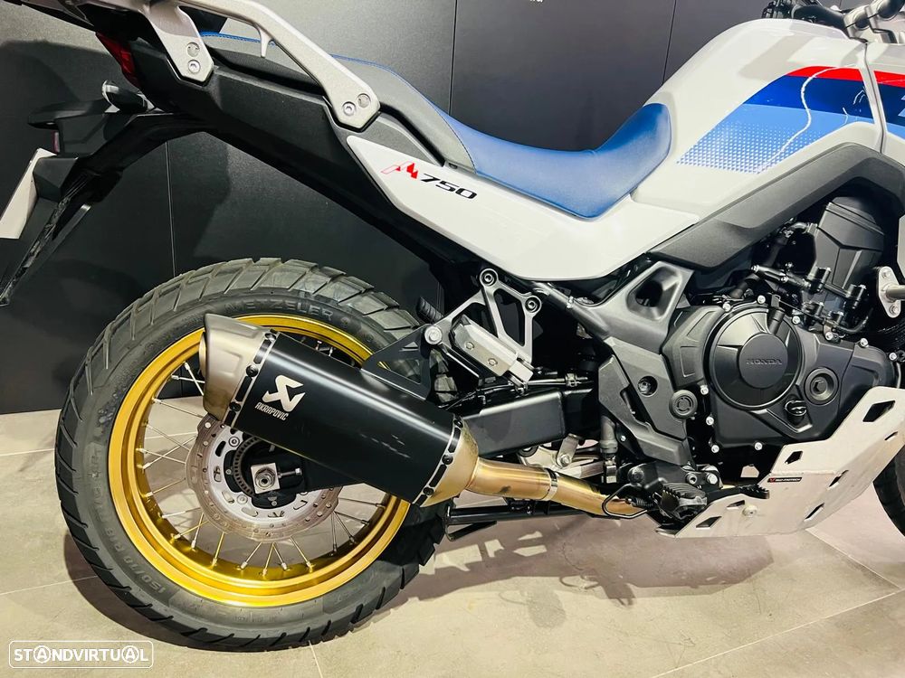 Honda Transalp 750 - 10