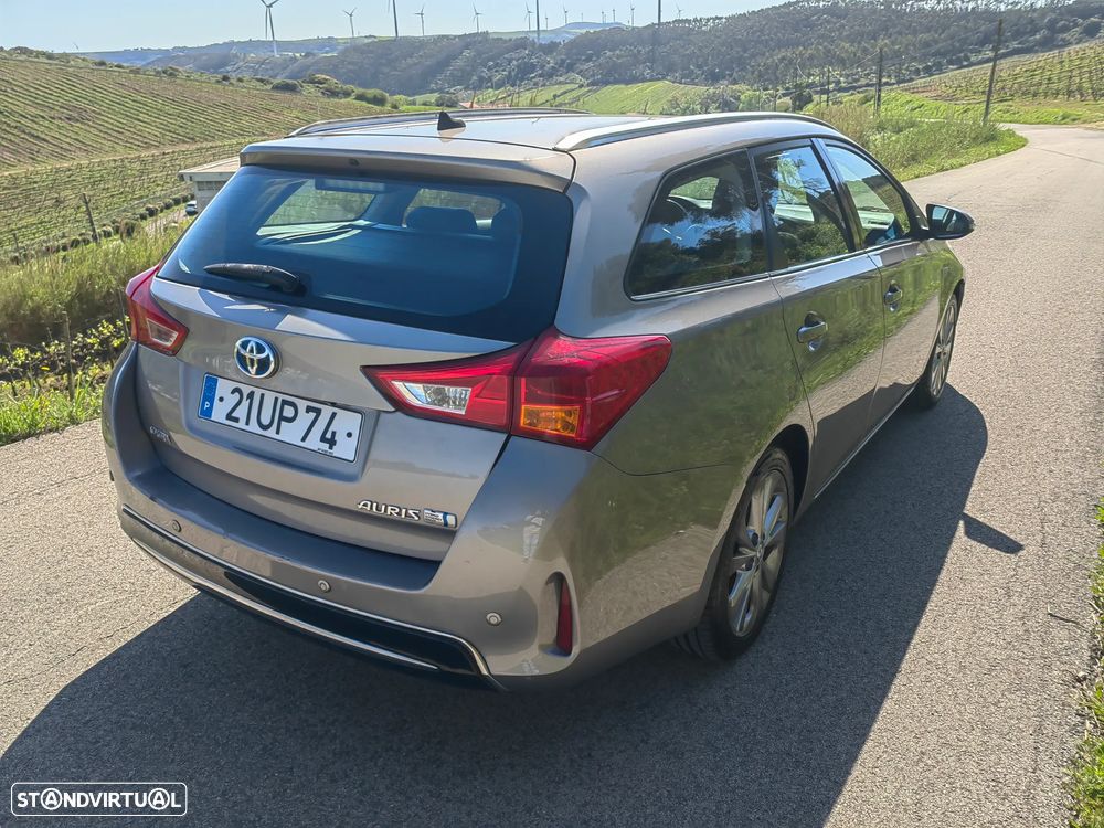Toyota Auris Touring Sports 1.8 HSD Exclusive+Navi - 4