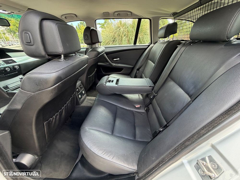 BMW 520 dA Executive - 25