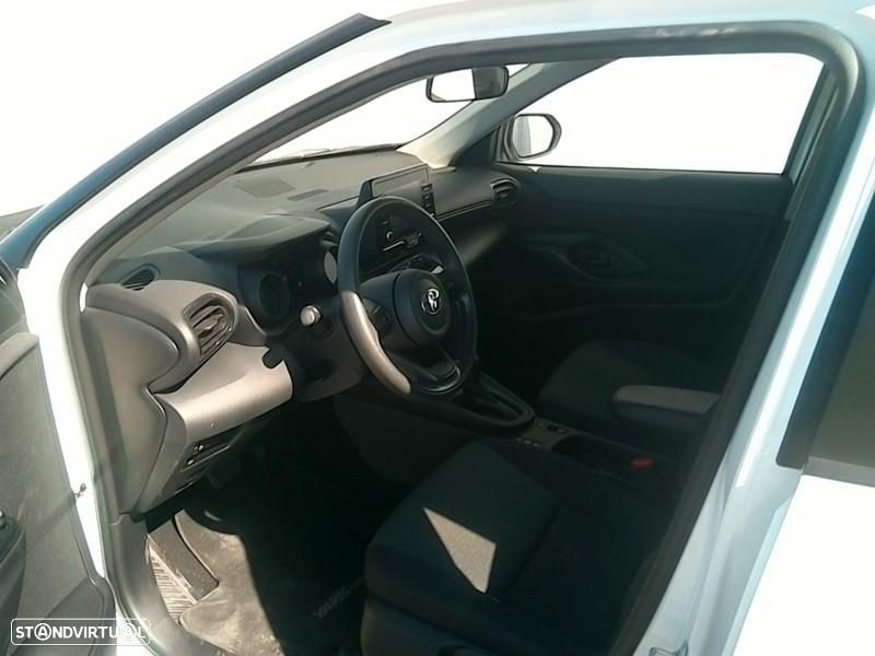 Toyota Yaris Cross 1.5 HDF Comfort - 30