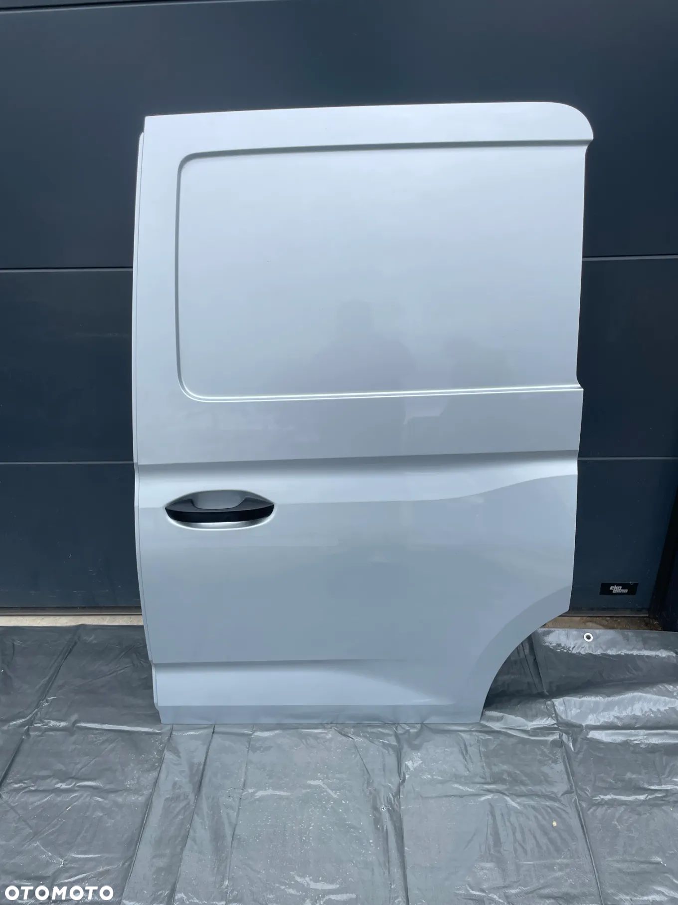 VW CADDY V 2K7 drzwi lewy tył bok  LA7W do założenia w kolor - 1