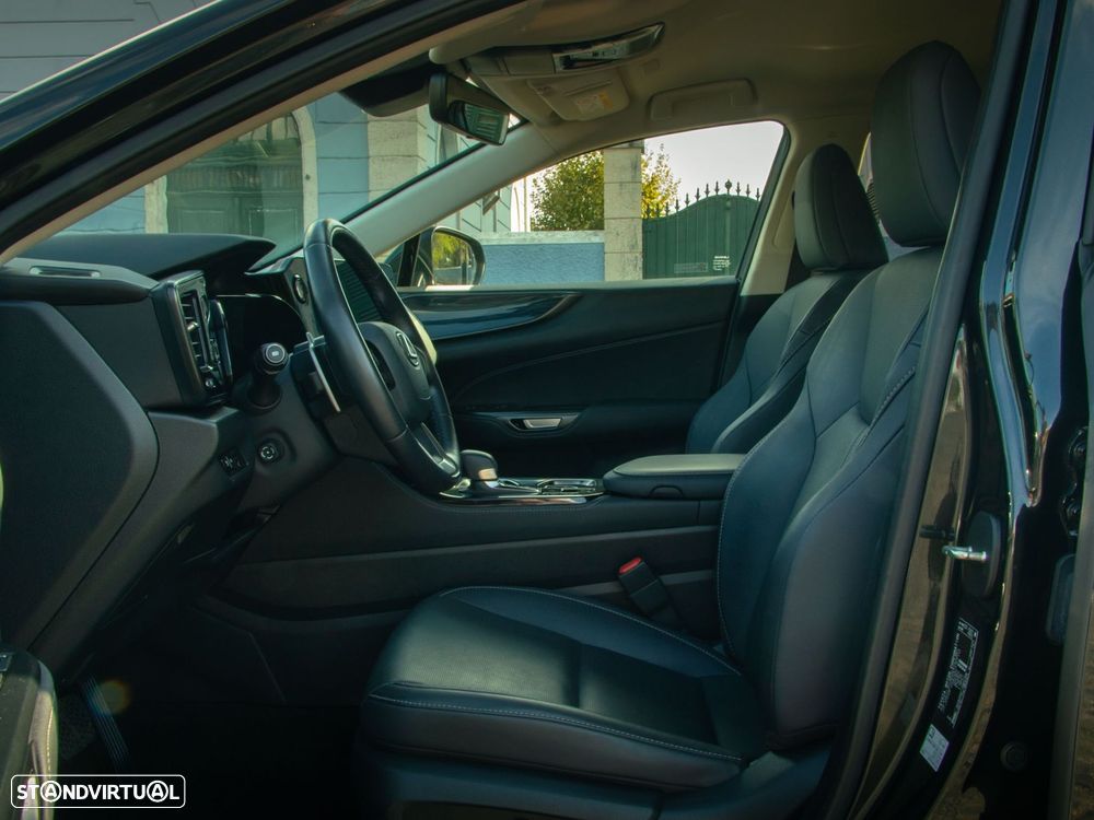 Lexus NX 450h+ Executive Plus - 14
