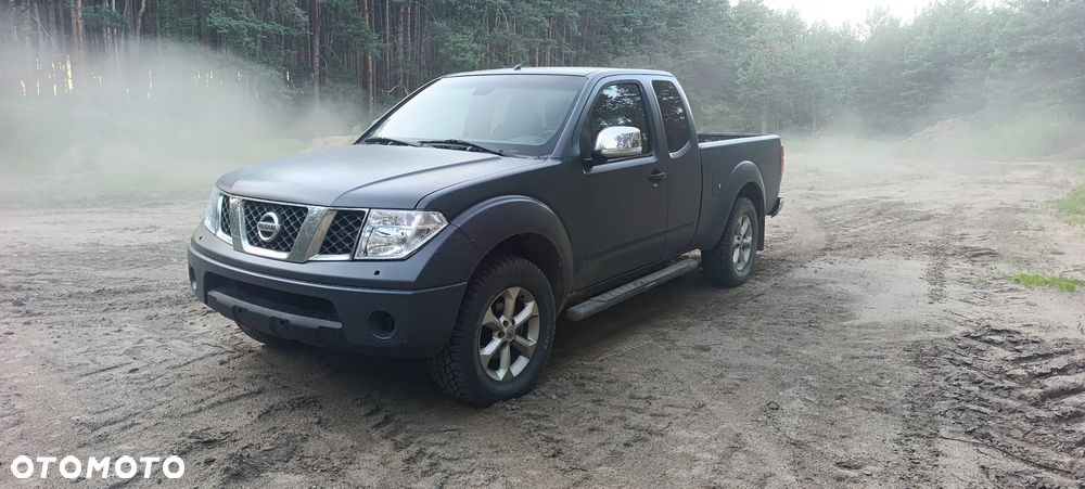 Nissan Navara - 2