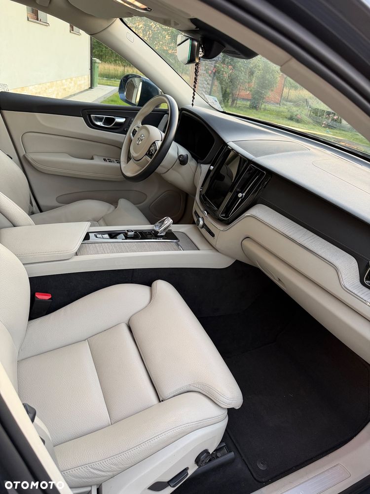 Volvo XC 60 B5 B AWD Inscription - 6