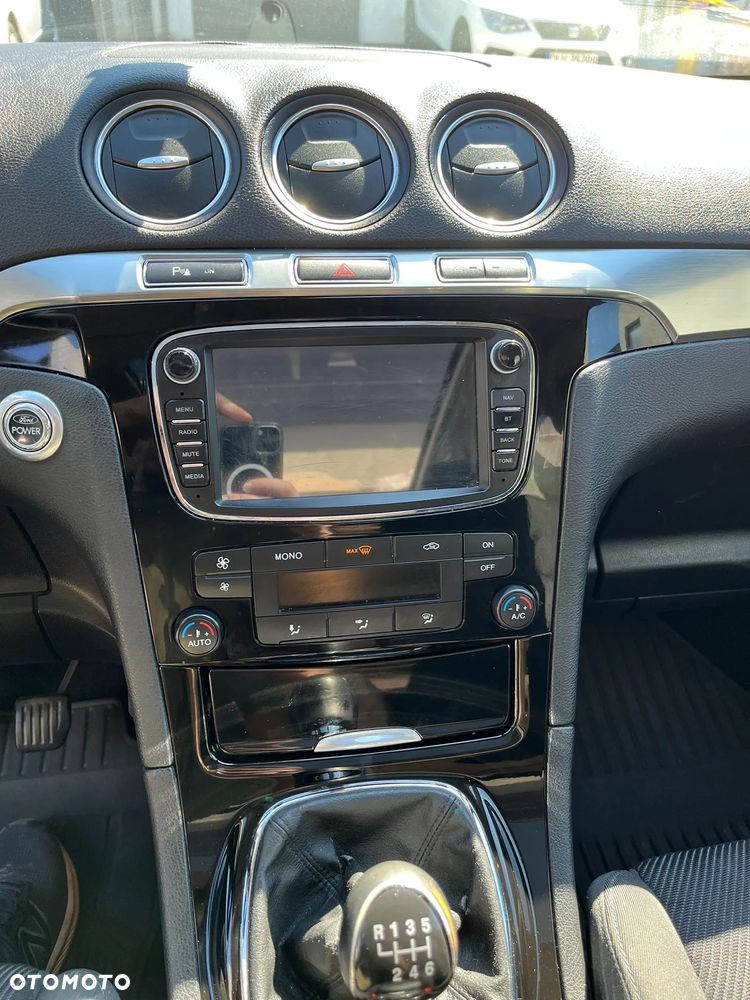 Ford S-Max 2.0 TDCi DPF Titanium - 11