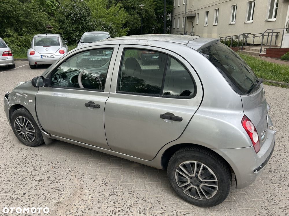 Nissan Micra - 1
