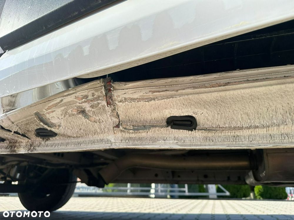 Volkswagen Crafter - 13