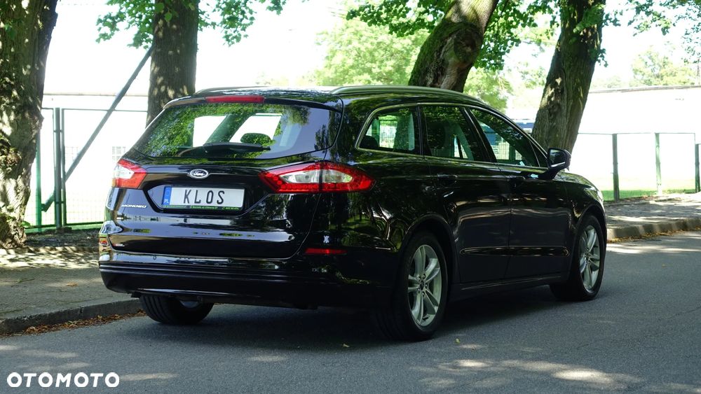 Ford Mondeo - 32