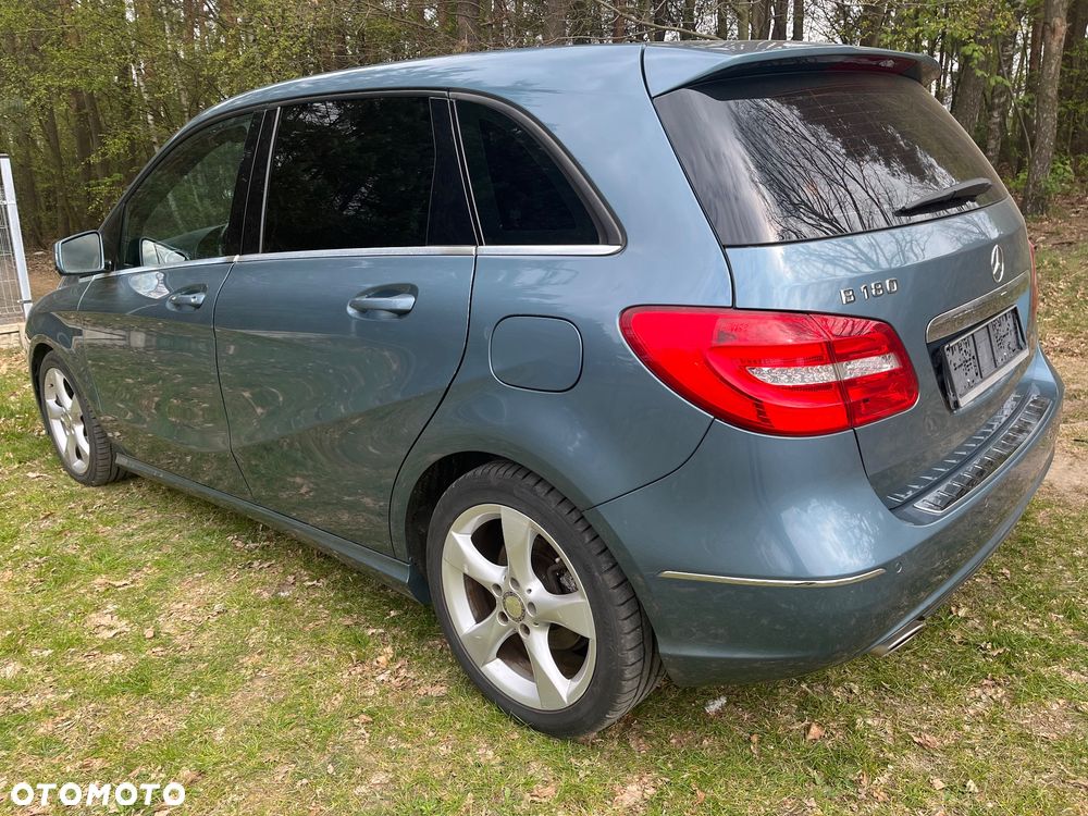 Mercedes-Benz Klasa B 180 Edition - 4