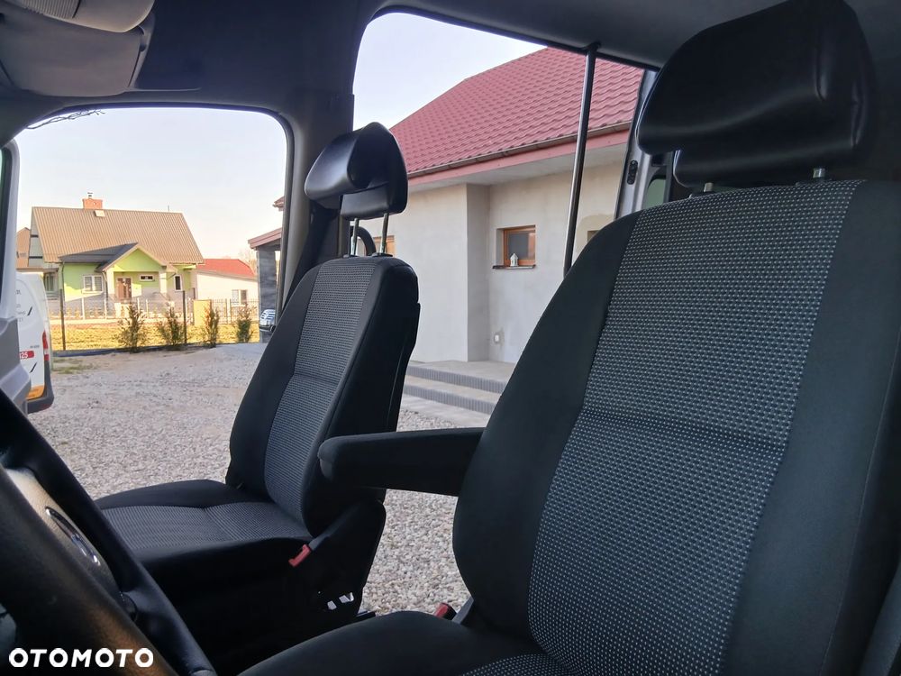 Mercedes-Benz Sprinter - 20