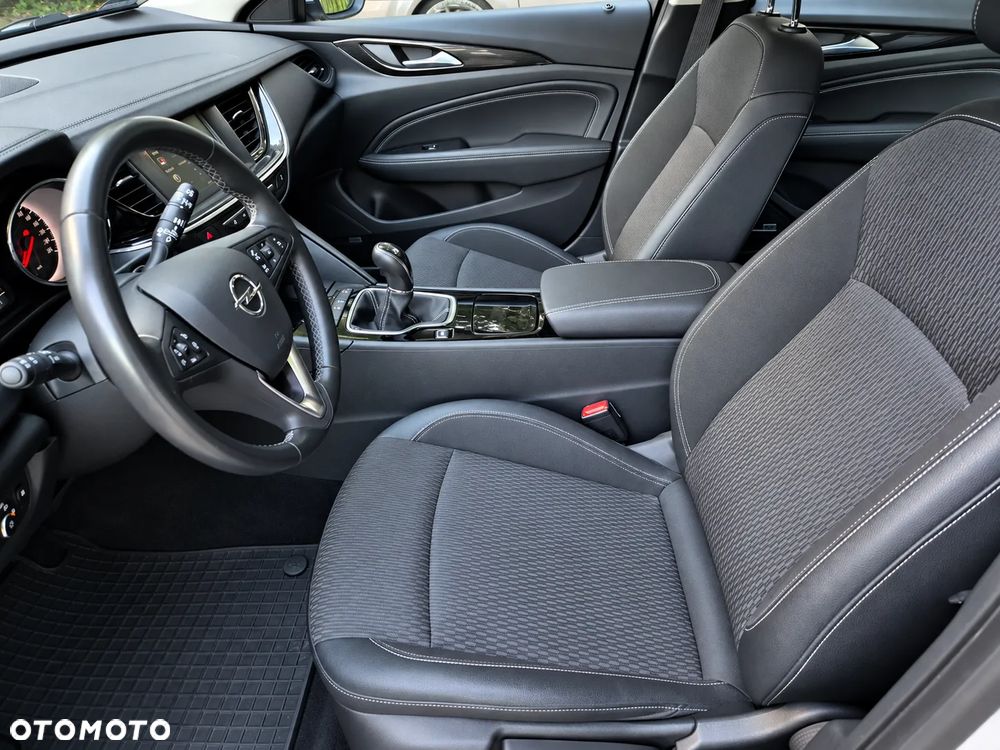 Opel Insignia 1.5 T Elite S&S - 9