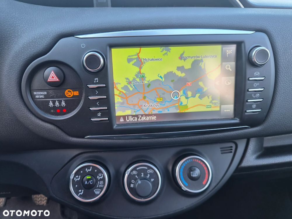 Toyota Yaris 1.5 Premium - 15
