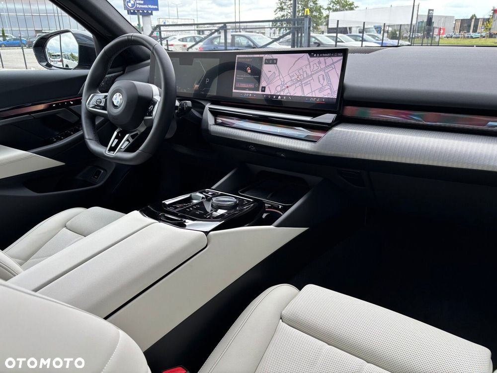 BMW Seria 5 - 38