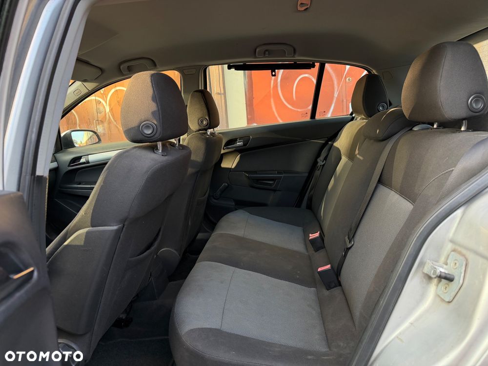Opel Astra 1.6 Catch me now - 20