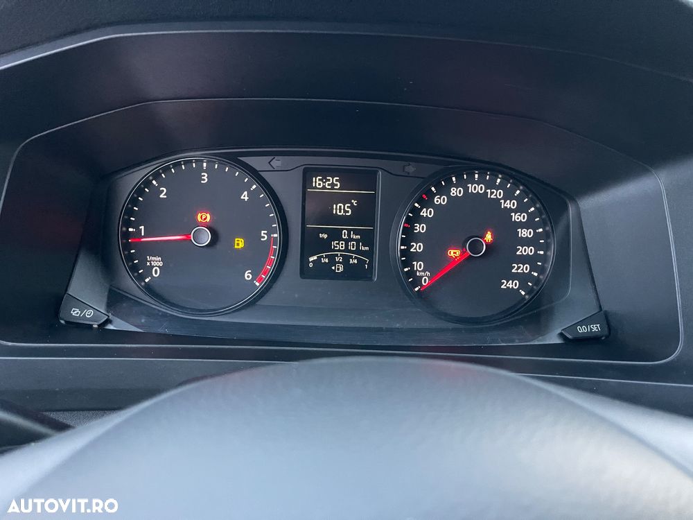 Volkswagen Transporter 2.0TDI  USI SPATE - 39