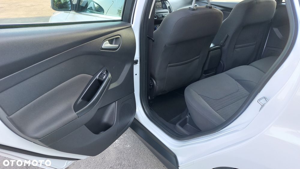 Ford Focus 1.6 TDCi Titanium - 23
