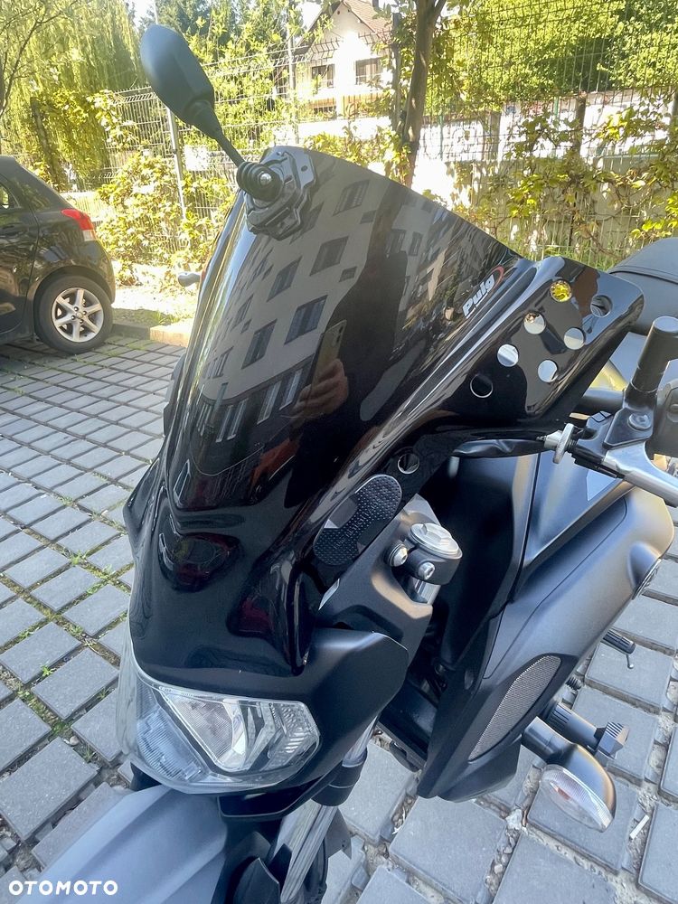 Yamaha MT - 8