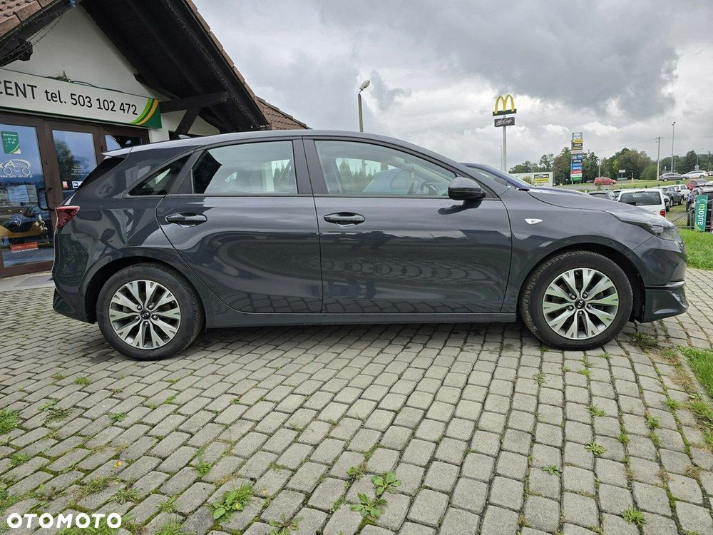 Kia Ceed - 9