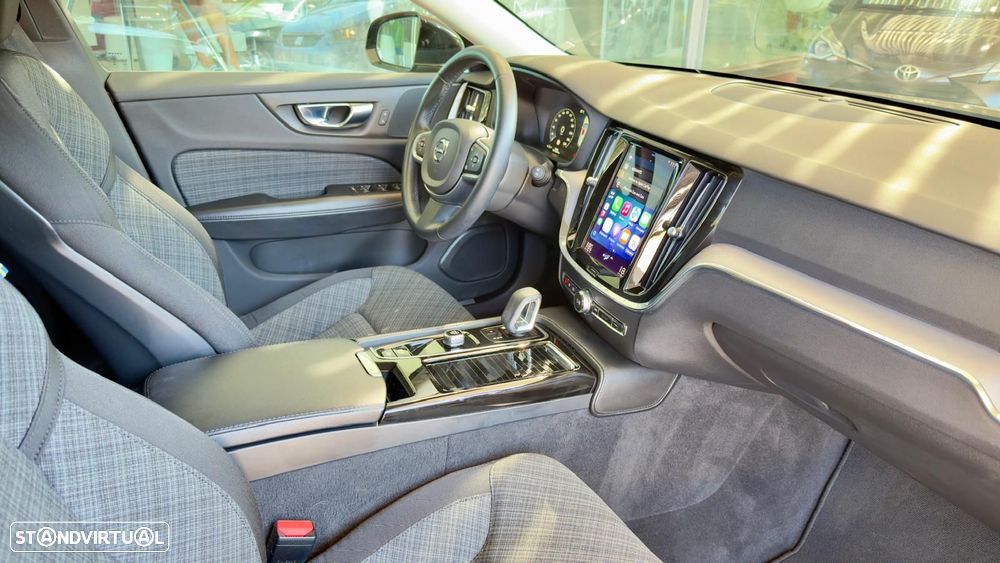 Volvo V60 2.0 T6 AWD TE Inscription Expression — fotografia 13
