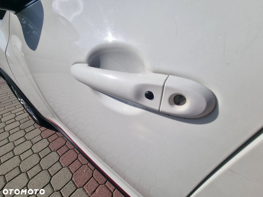 Nissan Juke - 14