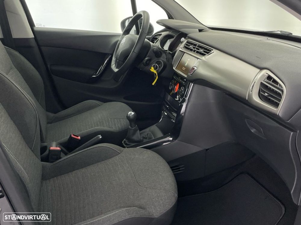 Citroën C3 1.2 PureTech Collection - 23