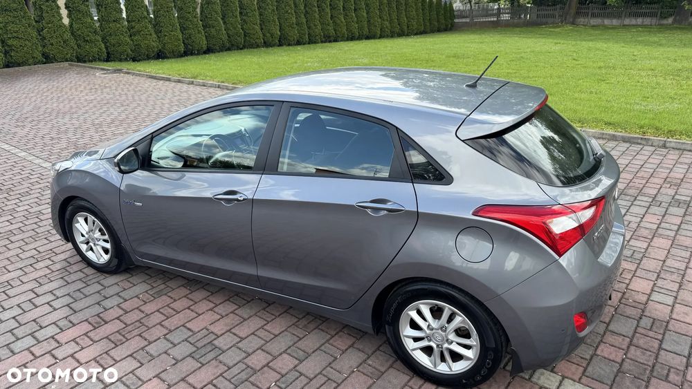 Hyundai i30 blue 1.6 GDI Passion - 8