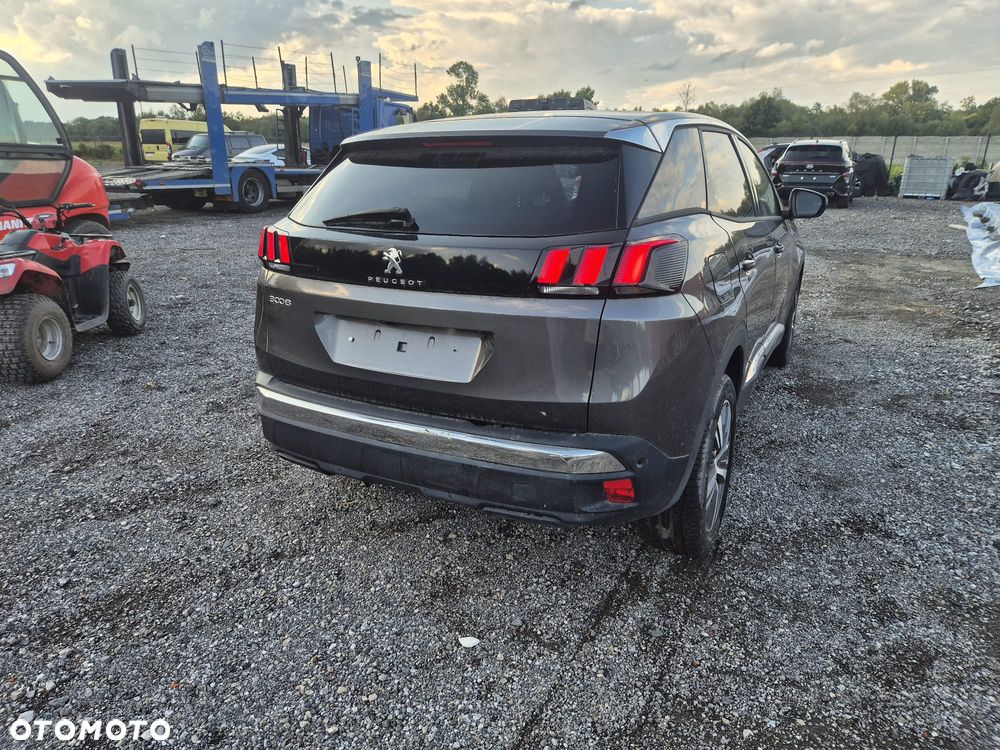 Peugeot 3008 1.2 PureTech Allure Pack S&S EAT8 - 12