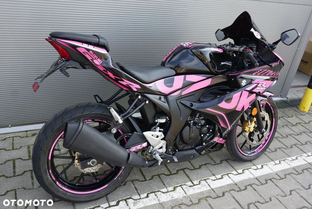 Suzuki GSX - 3