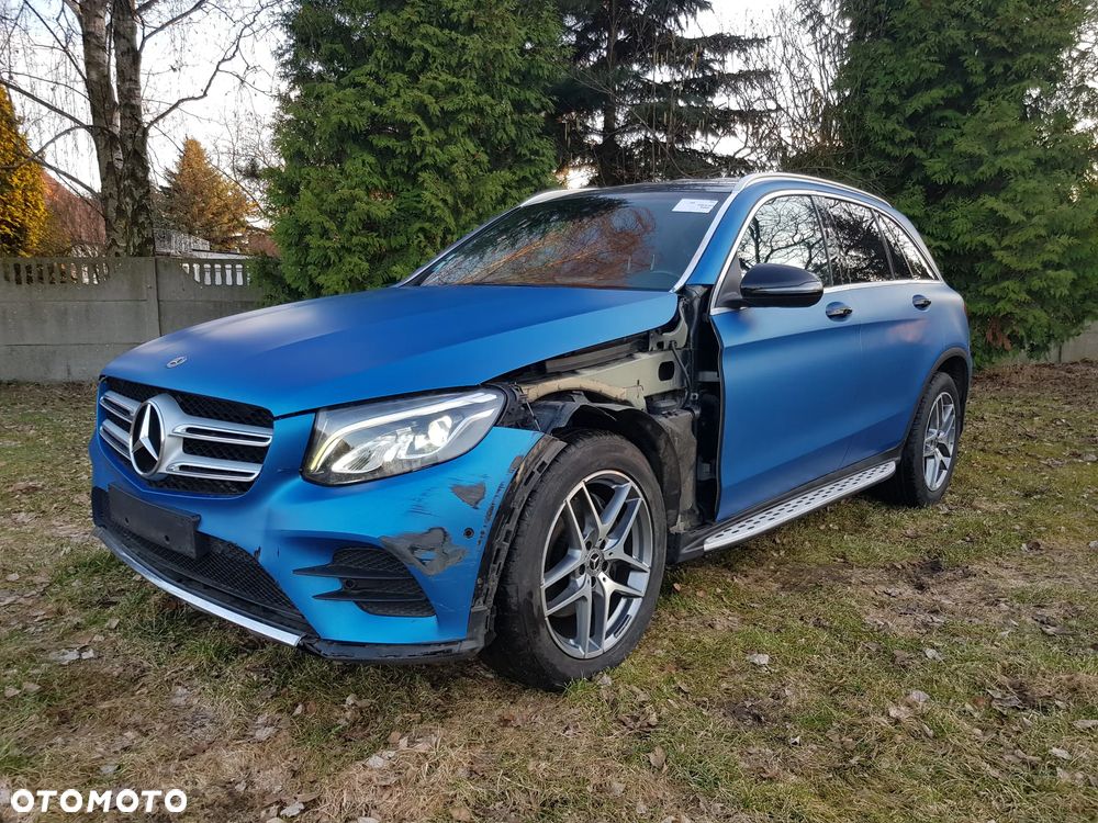 Mercedes-Benz GLC 250 d 4Matic 9G-TRONIC AMG Line - 4