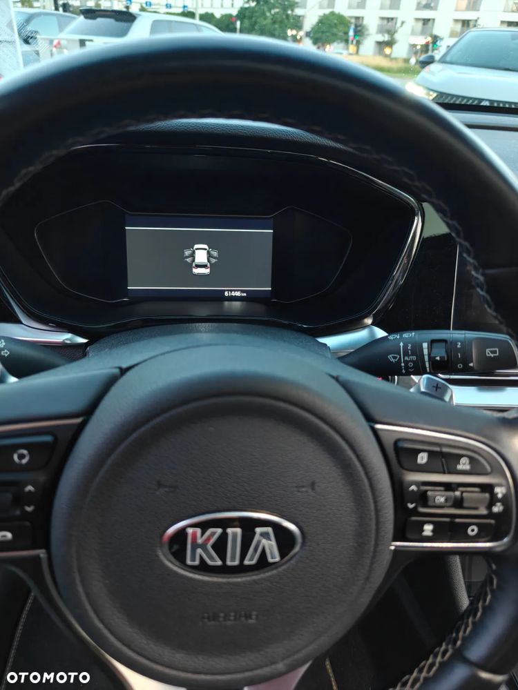 Kia Niro - 8
