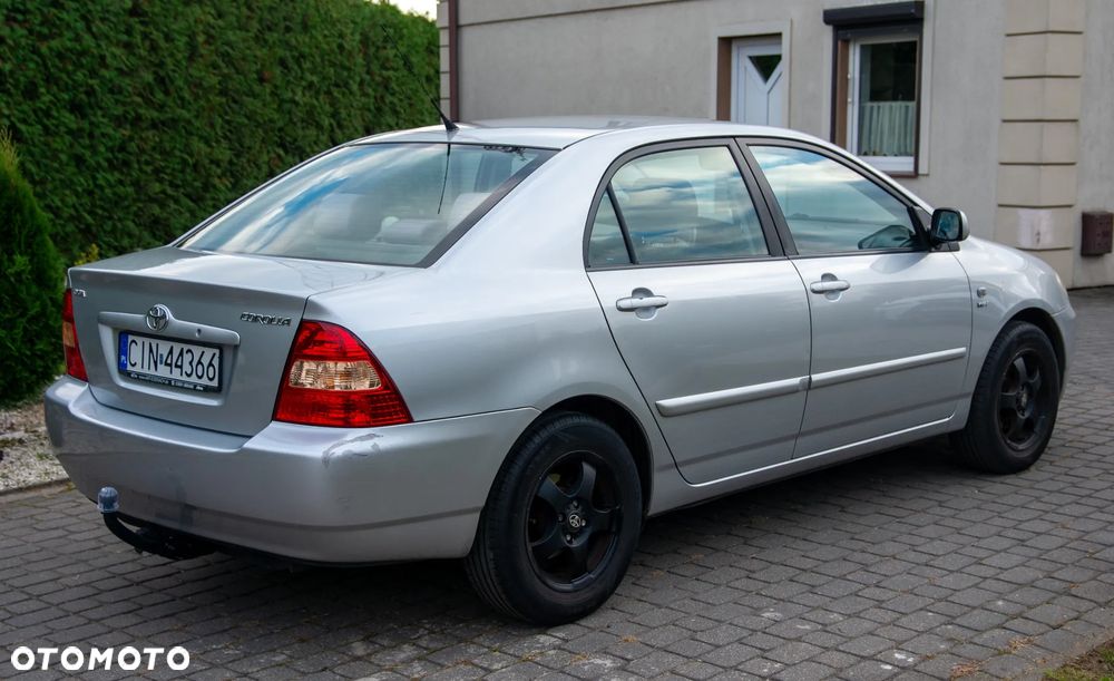 Toyota Corolla - 3