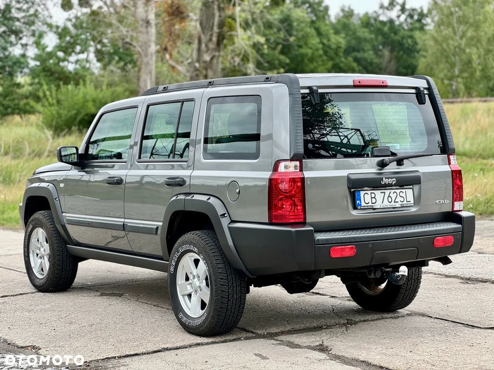 Jeep Commander 3.0 CRD Laredo - 3