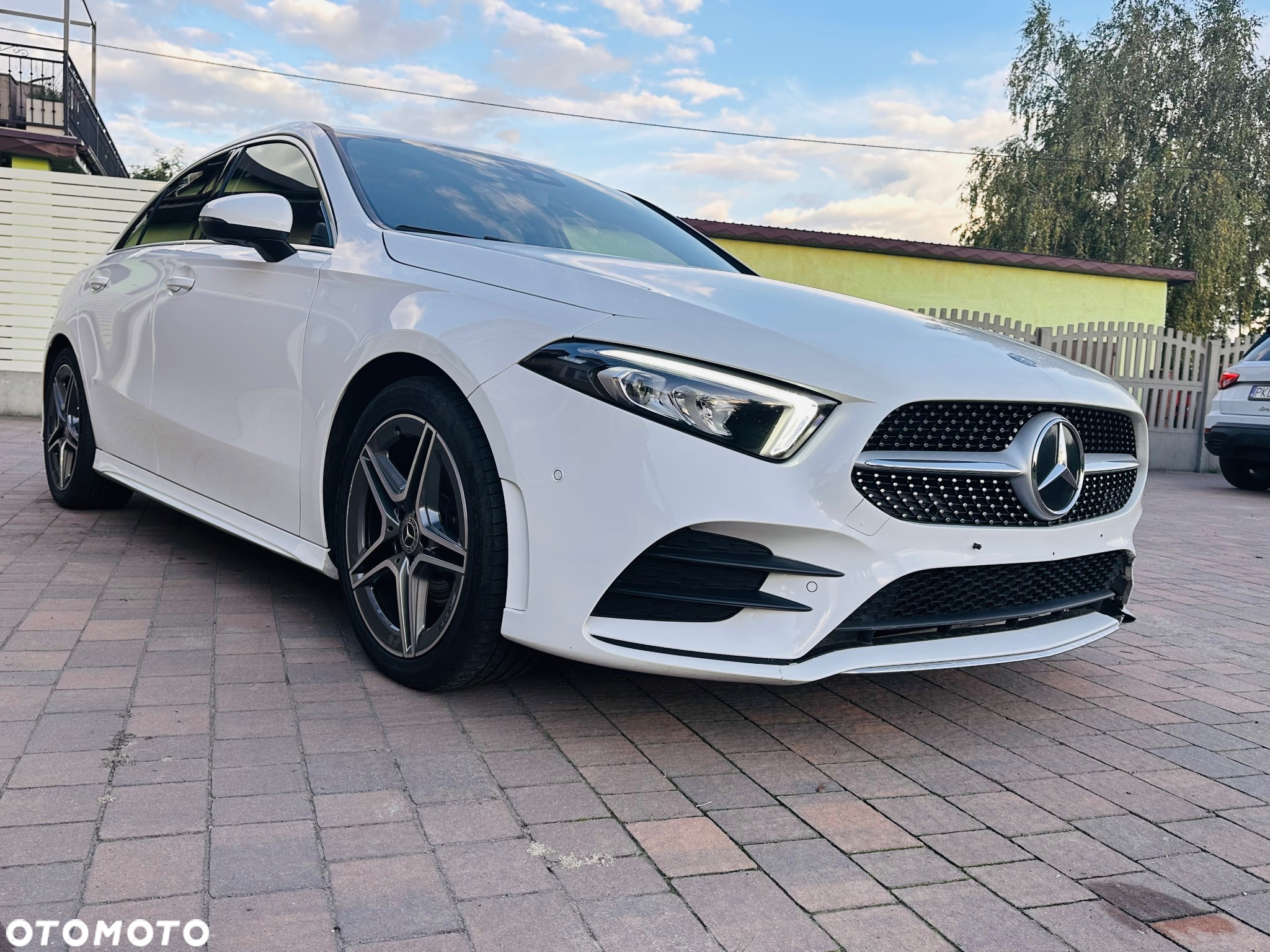 Mercedes-Benz Klasa A 180 7G-DCT AMG Line - 9