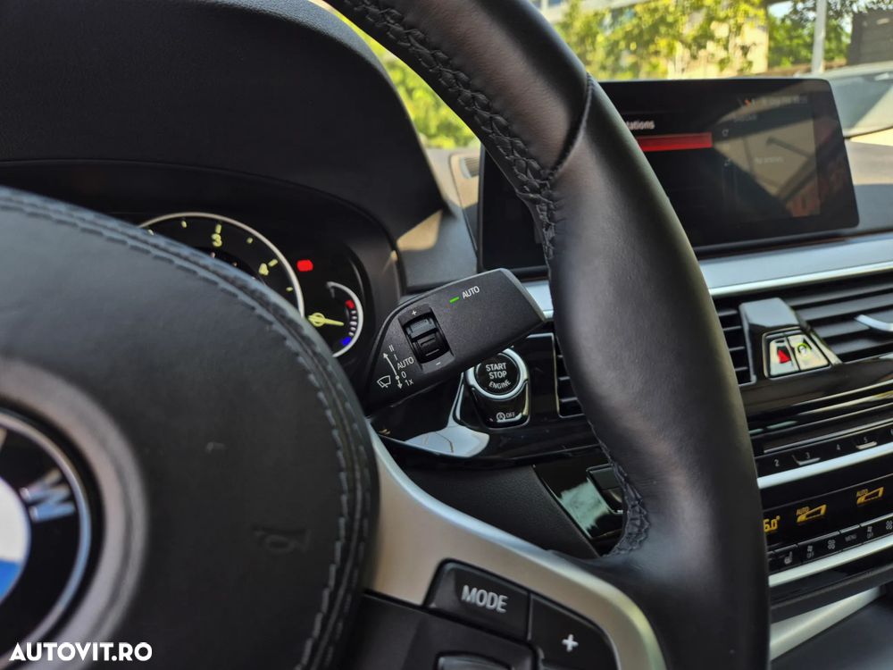BMW Seria 5 520d Efficient Dynamics Edition Aut. Sport Line - 20
