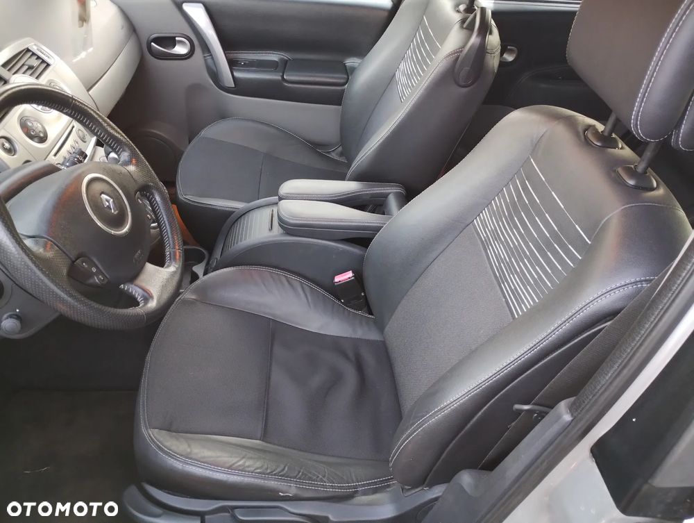 Renault Scenic 1.6 16V Authentique Privilege - 32