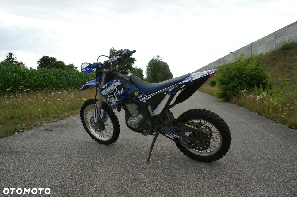 Yamaha WR - 8