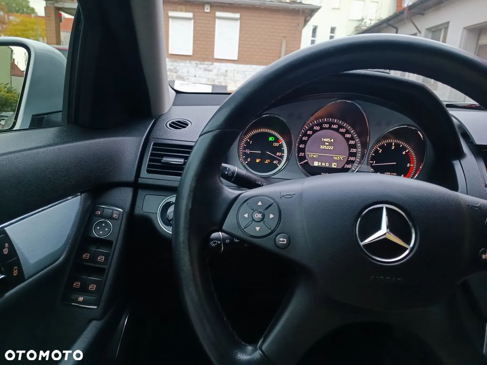 Mercedes-Benz Klasa C - 16