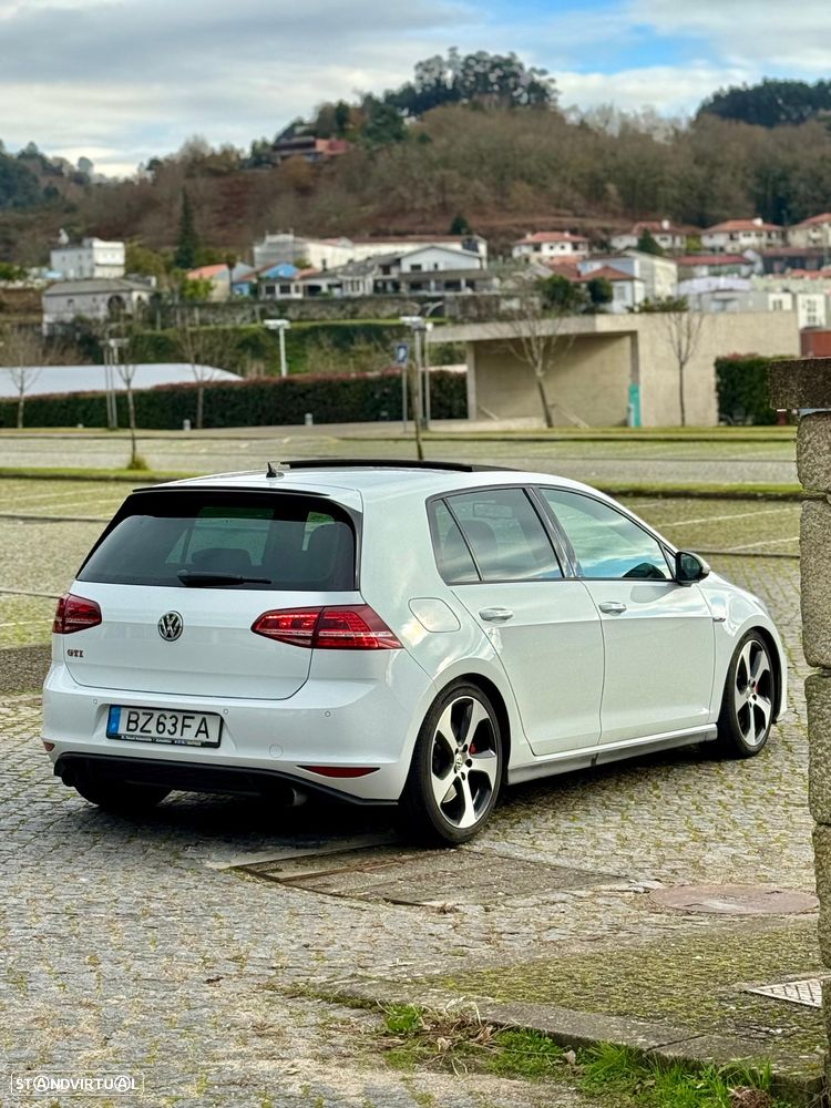 VW Golf GTI Performance BlueMotion DSG - 6