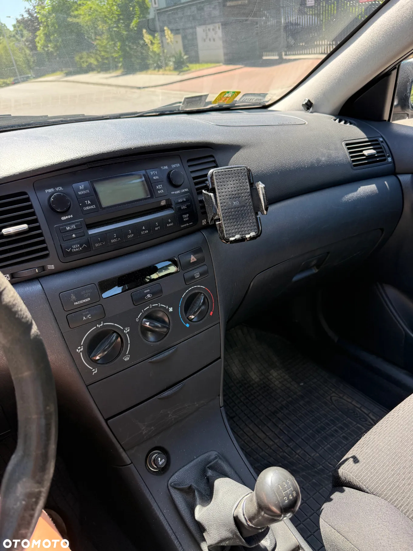 Toyota Corolla - 10
