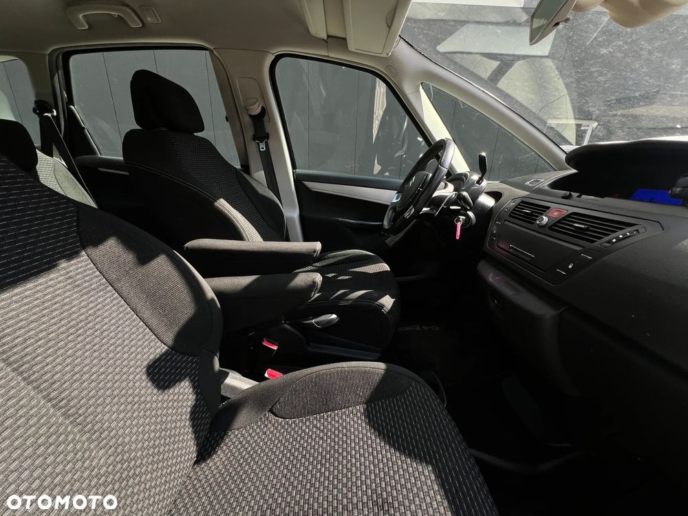 Citroën C4 Picasso - 11
