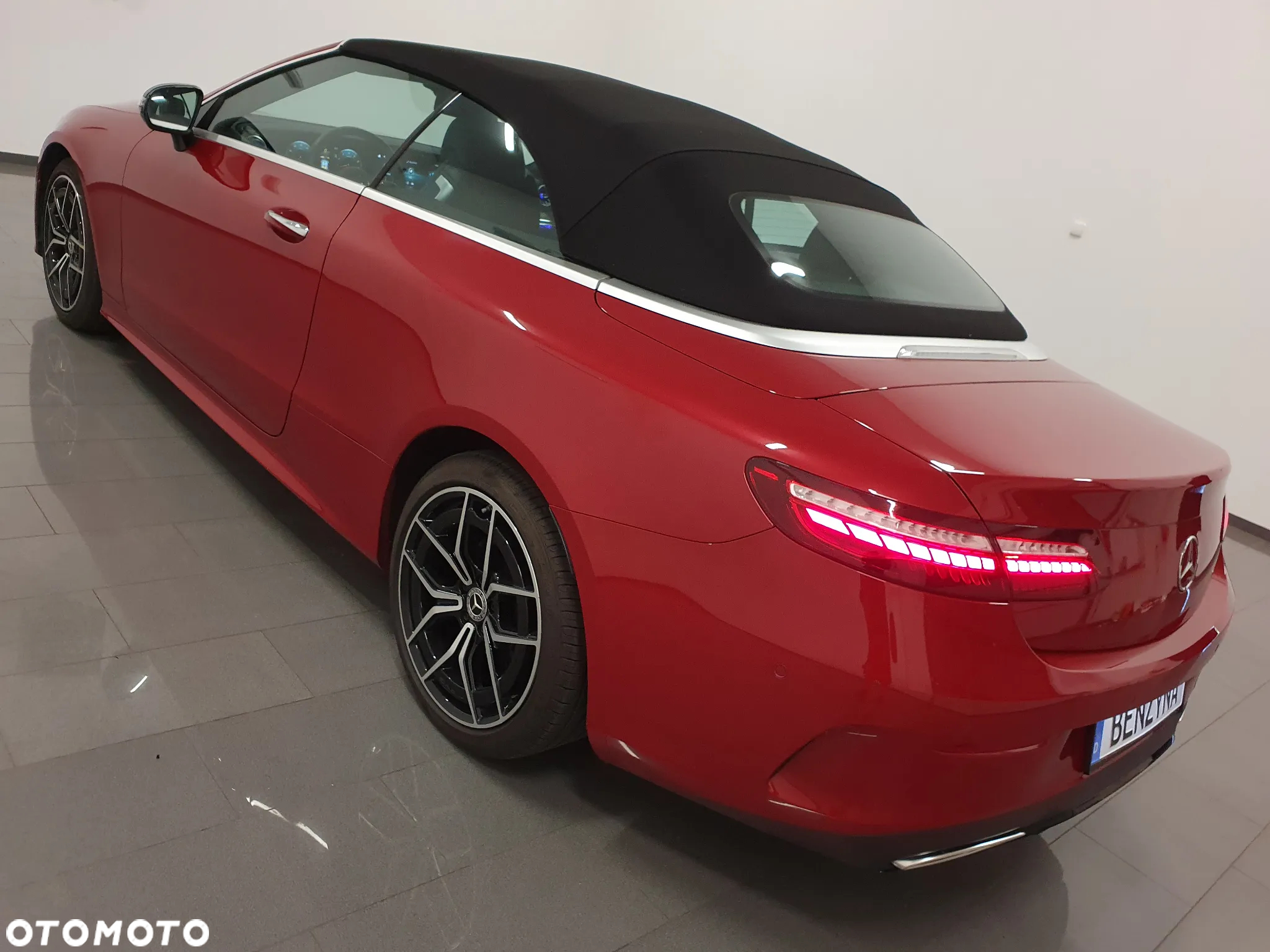 Mercedes-Benz Klasa E 300 Cabrio 9G-TRONIC AMG Line - 5