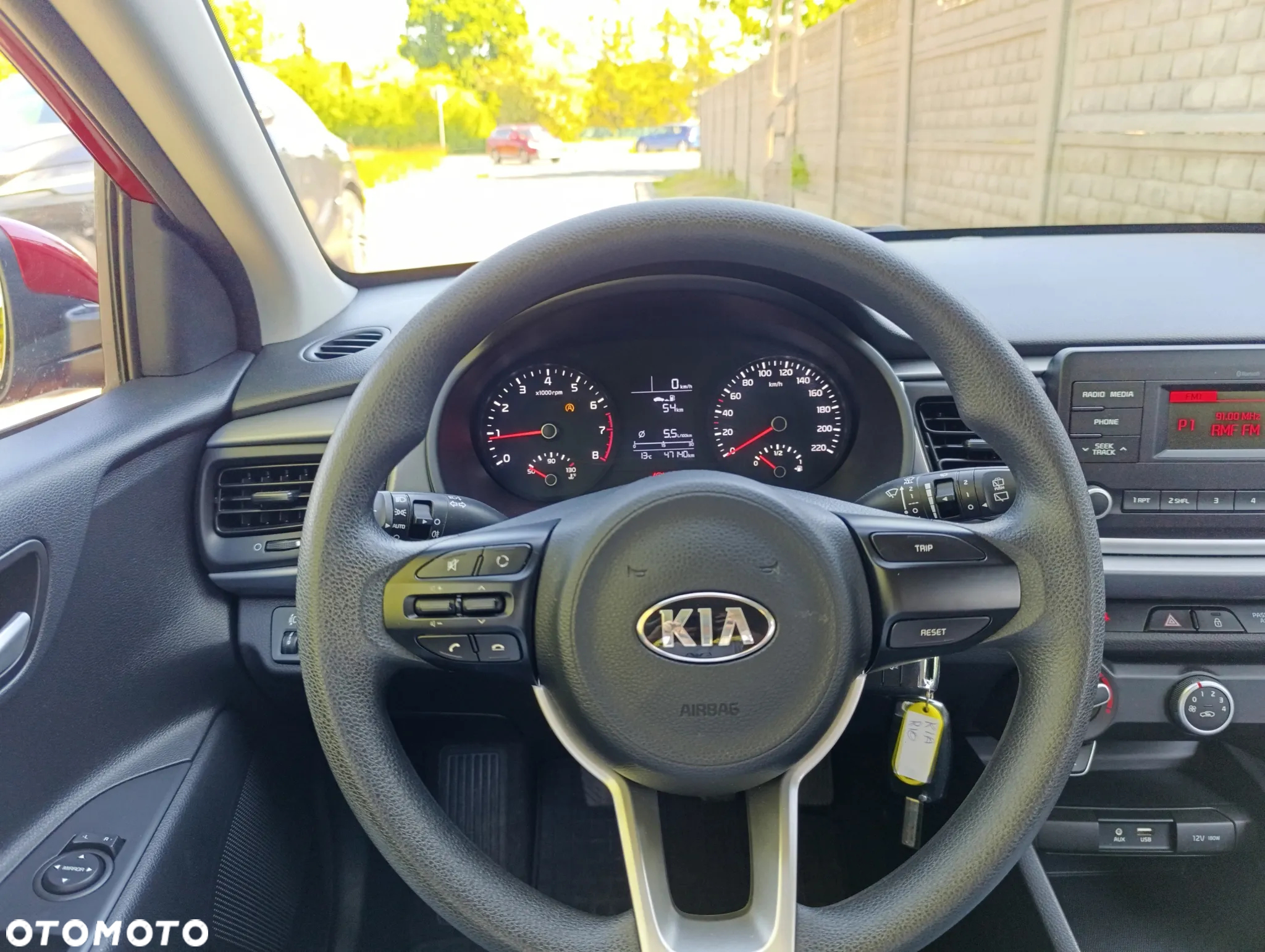Kia Rio 1.2 M - 10