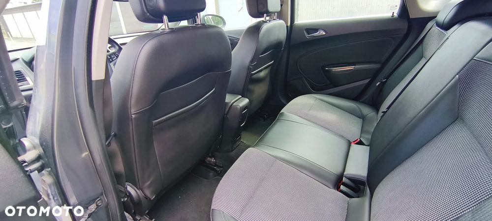 Opel Astra 1.7 CDTI DPF Design Edition - 11