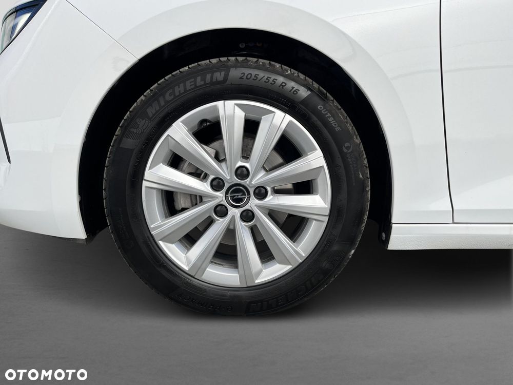 Opel Astra 1.2 T Edition S&S - 18