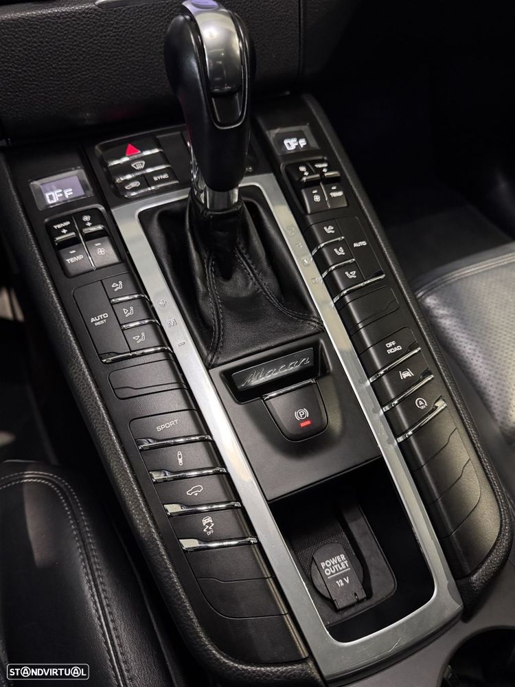 Porsche Macan - 32