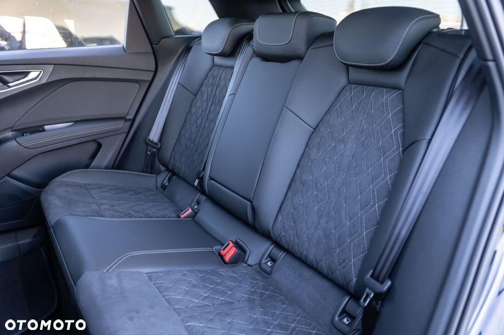 Audi Q4 e-tron - 14